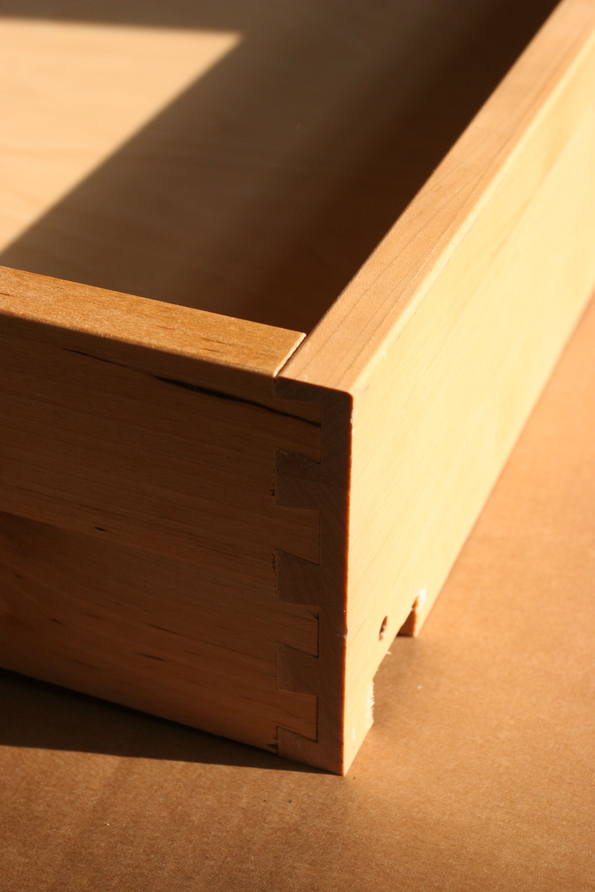 A good point about the cabinets: dovetail joinery on the drawers, front and back. So that's good.