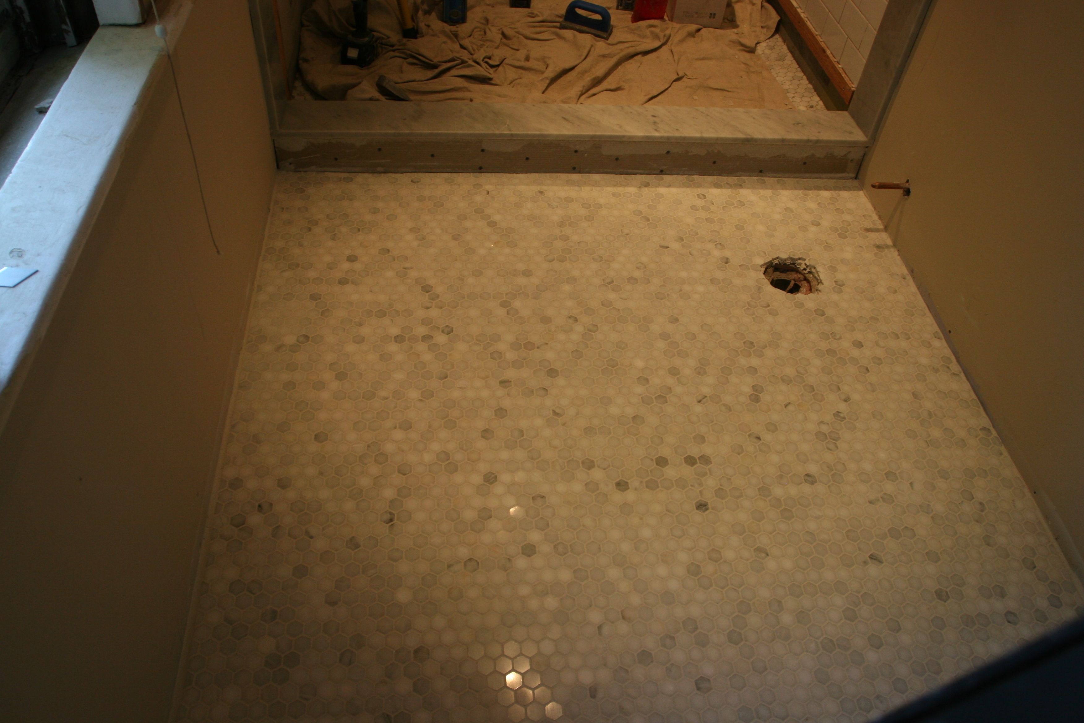 Ta-dah! Grout makes everything seem so creamy, and dreamy. I'll nap here next.