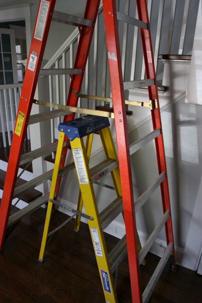 My little 4' ladder looks so puny underneath the 8' one. Nesting ladders. Ha!