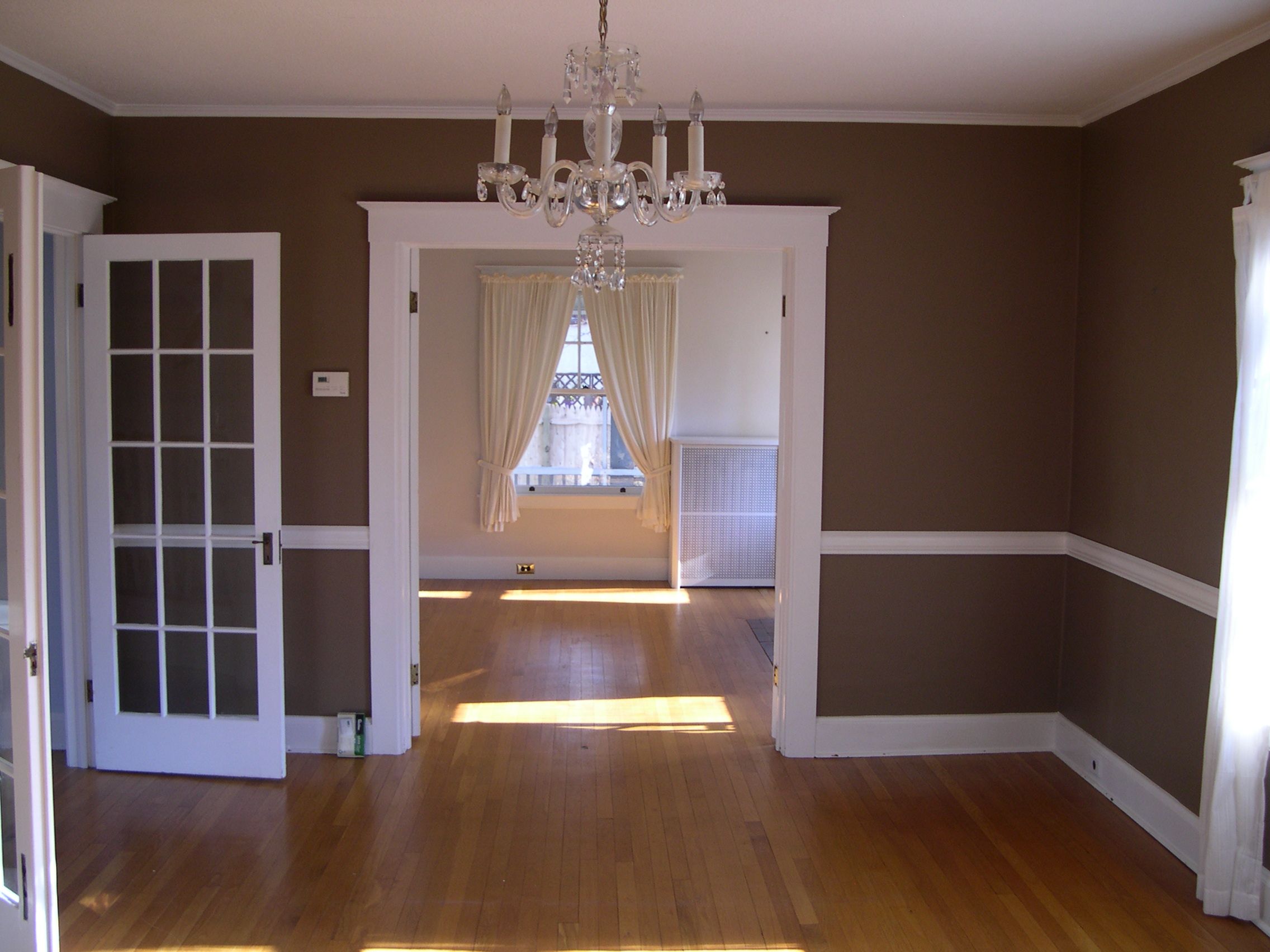From December 2005, right after we bought the house. Dining room.