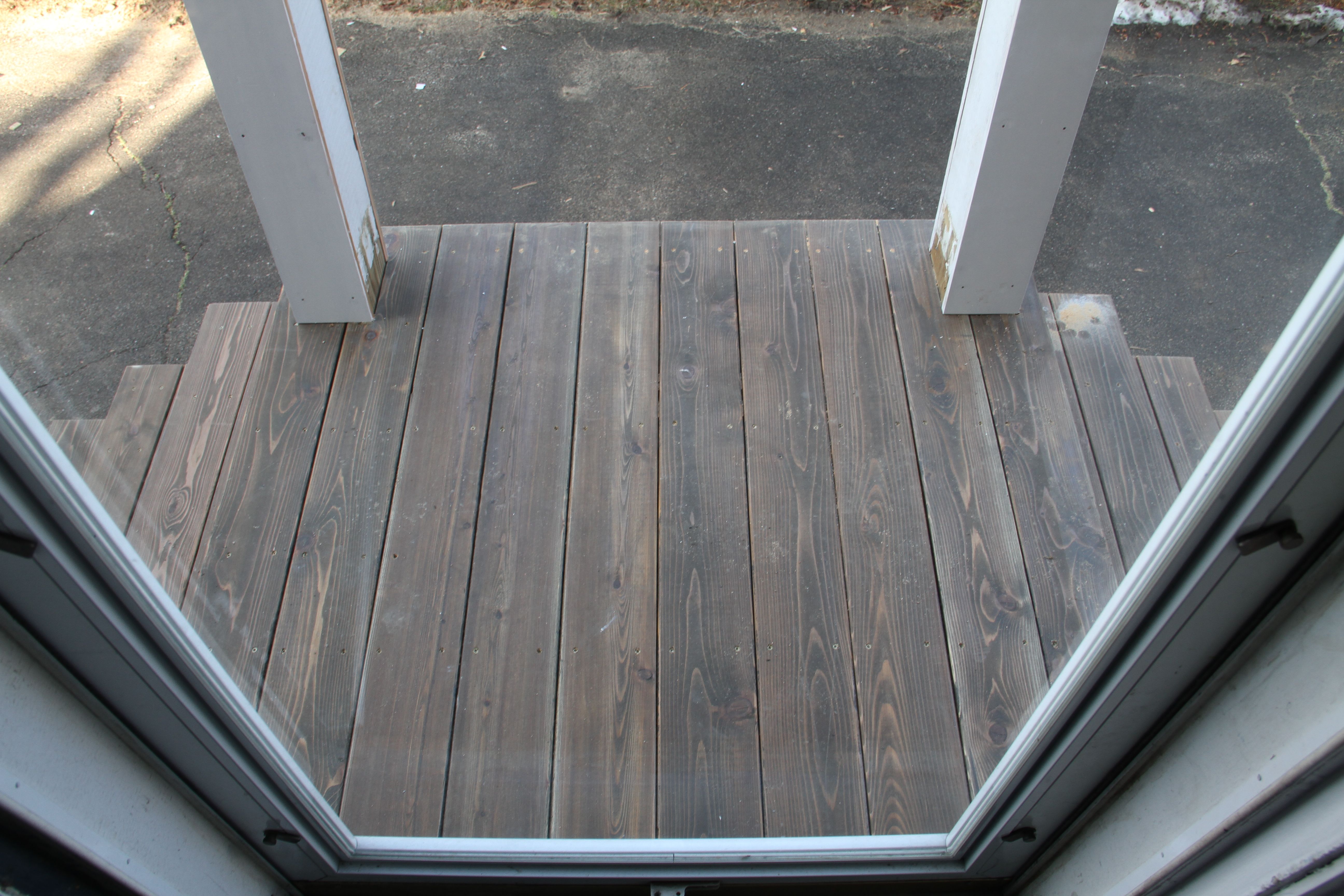 Ta-dah! Look at that! Red cedar decking, stained Burnt Hickory in Cabot exterior oil-based semi-solid stain.