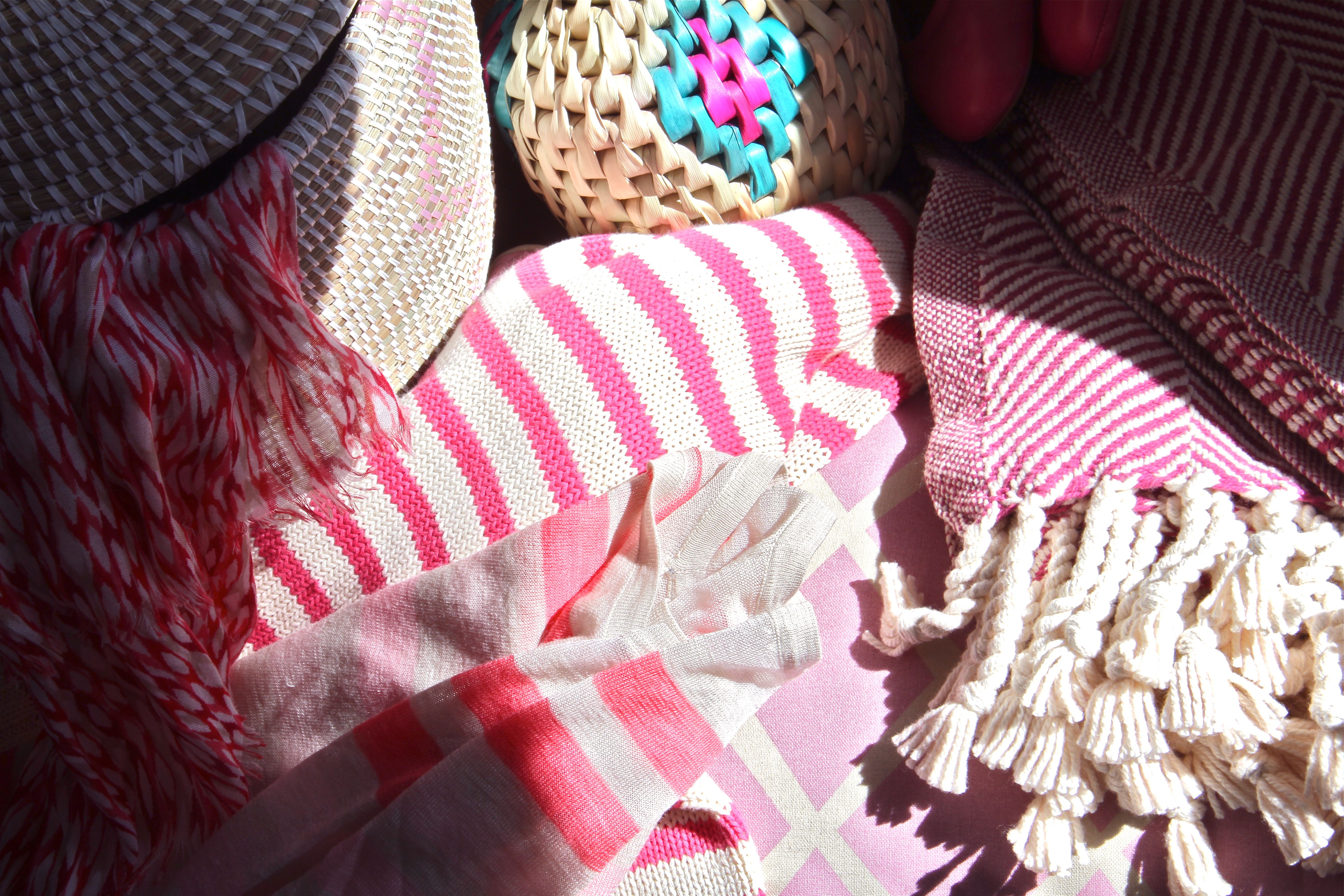 Each and every item in this heap makes me happy, so suck on that, pink-haters. Plus, I'm starting to notice a pattern: I like stripes, chevrons and diamonds, pretty much anything geometric and angular.