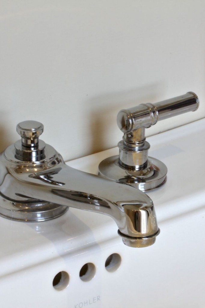 BEAUTY SHOT: Chrome fixtures really are so nice in a bathroom, and so easy to polish to a gleaming shine.