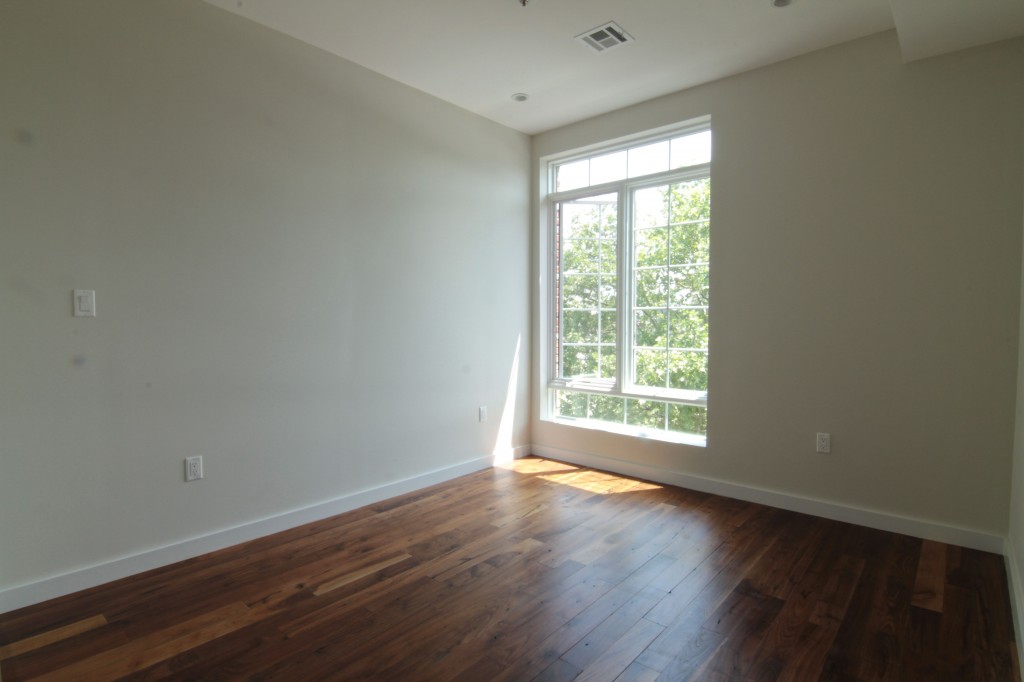 BEFORE: The new guest room/office/art room. I'm so beyond happy to have this space. It's a dream come true.